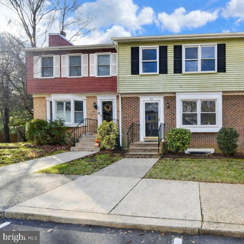 BAY HILLS TANGLEWOOD II - Residential