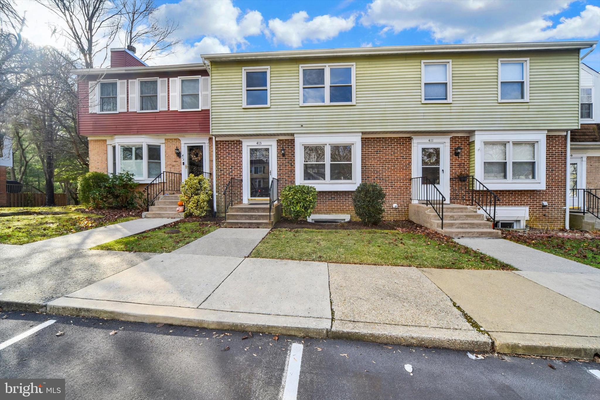 413 COLONIAL RIDGE LANE