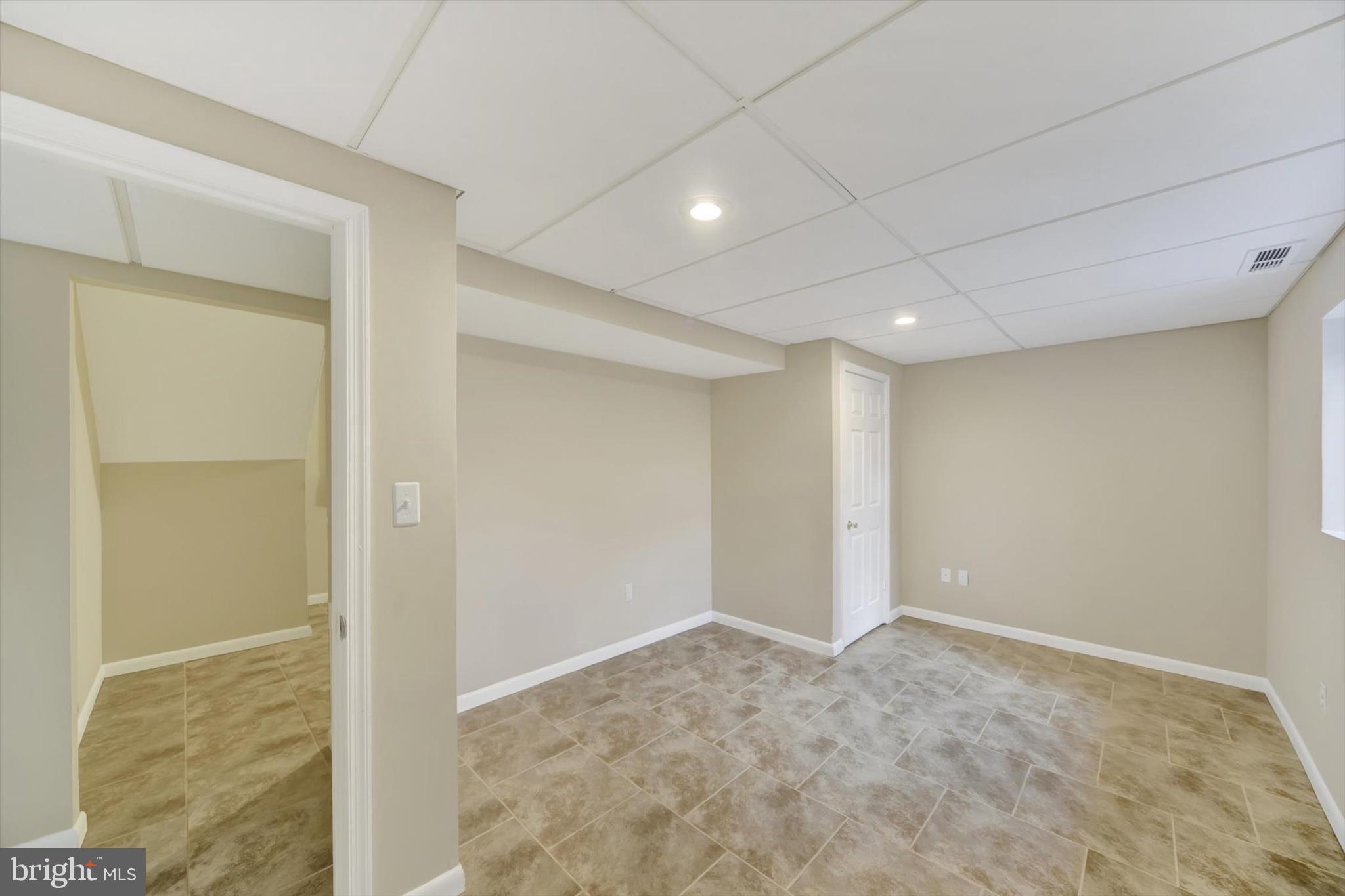 BAY HILLS TANGLEWOOD II - Residential