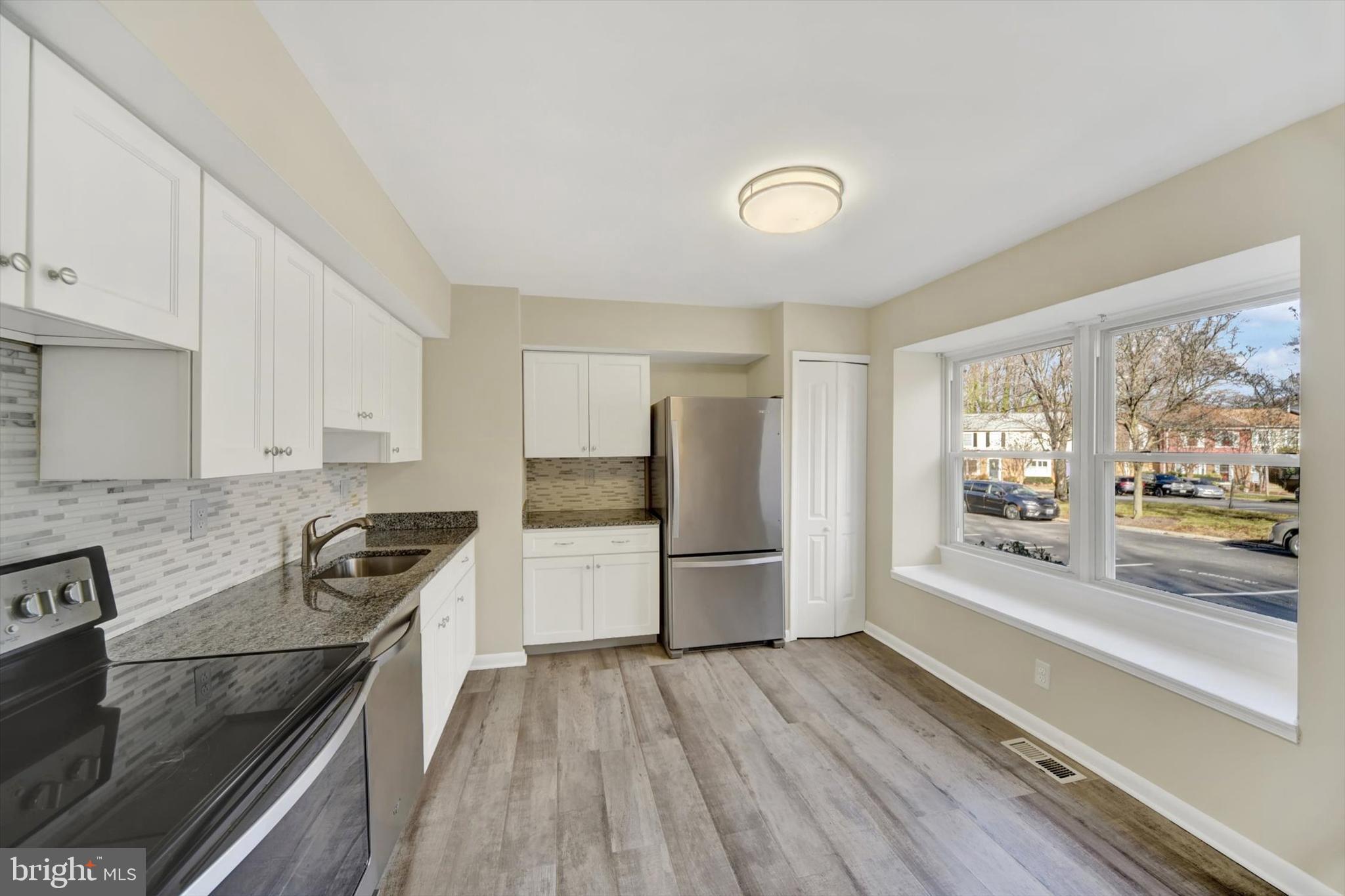 413 COLONIAL RIDGE LANE