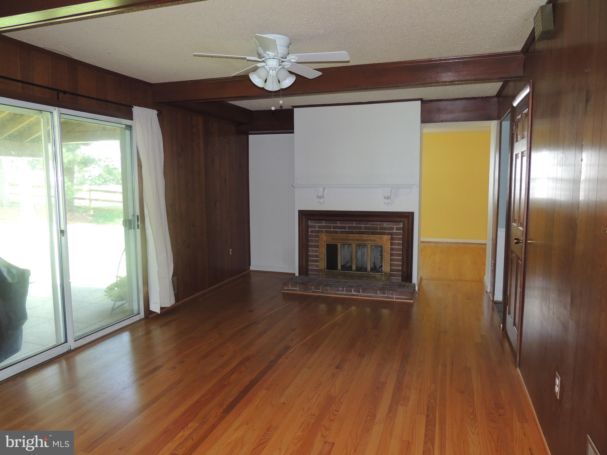 VALLEY MEDE - Residential Lease