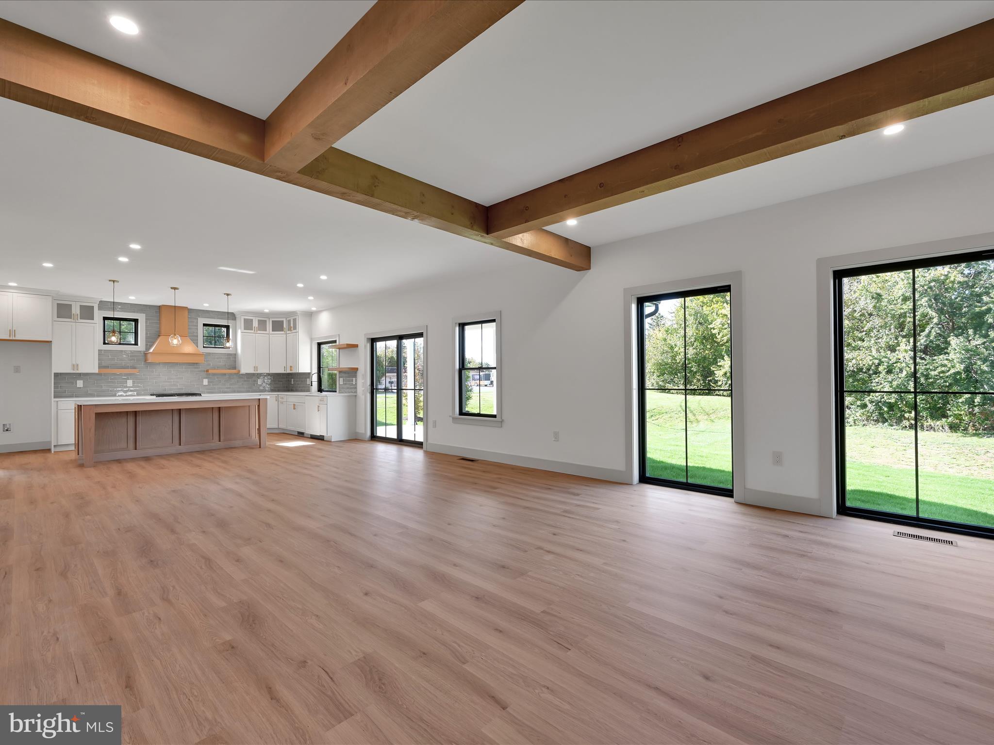 HAYDN MANOR - Residential