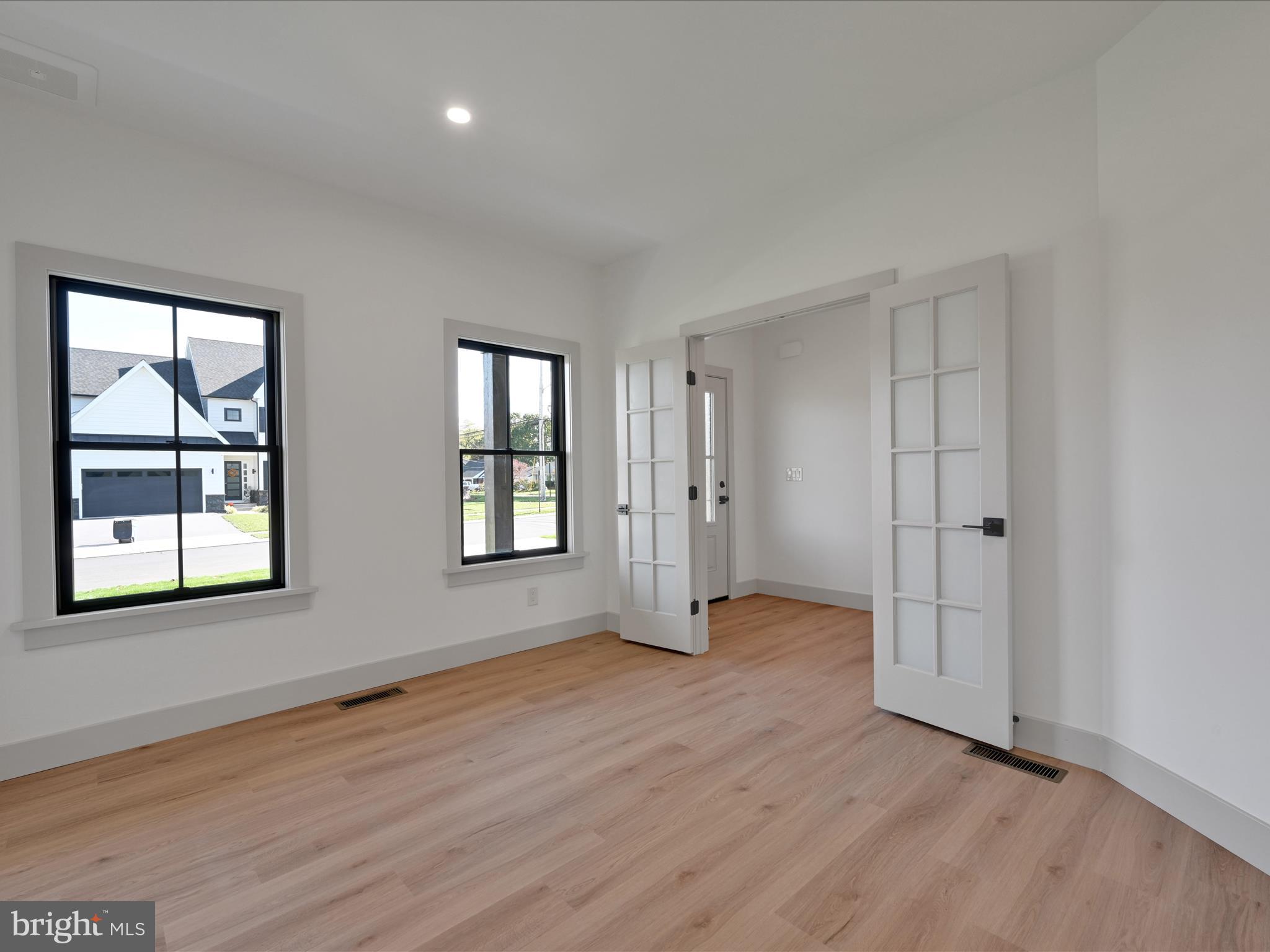 HAYDN MANOR - Residential