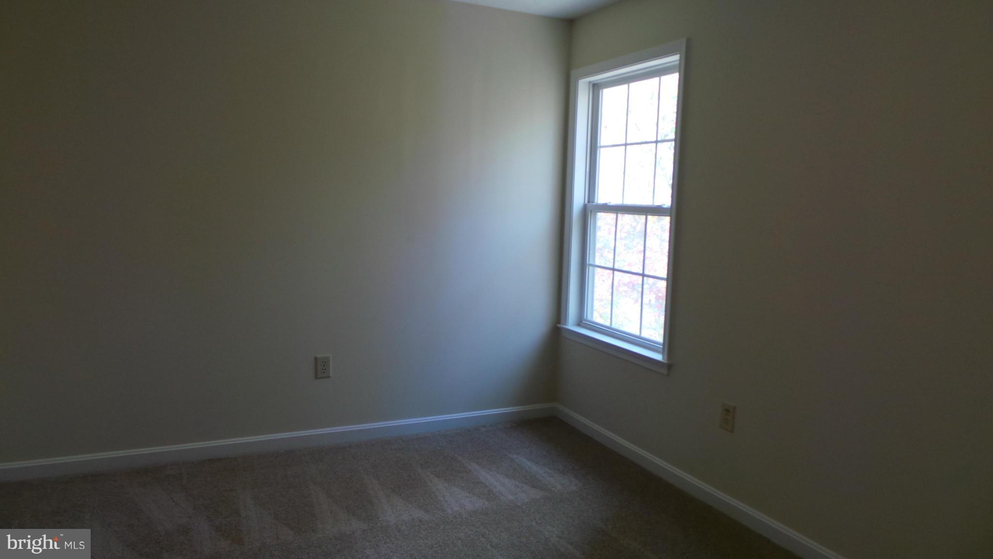 PRESIDENTIAL LAKES - Residential