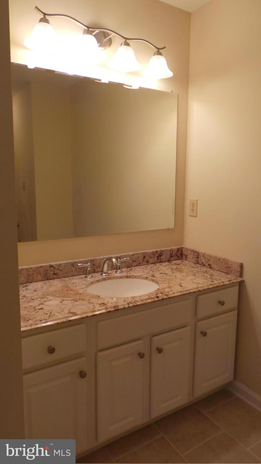 PRESIDENTIAL LAKES - Residential