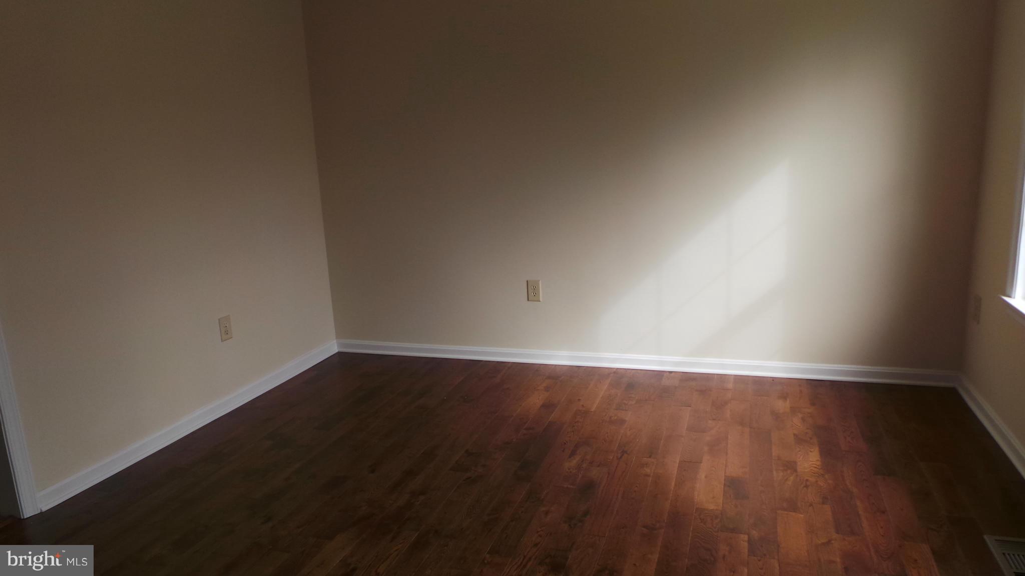 PRESIDENTIAL LAKES - Residential