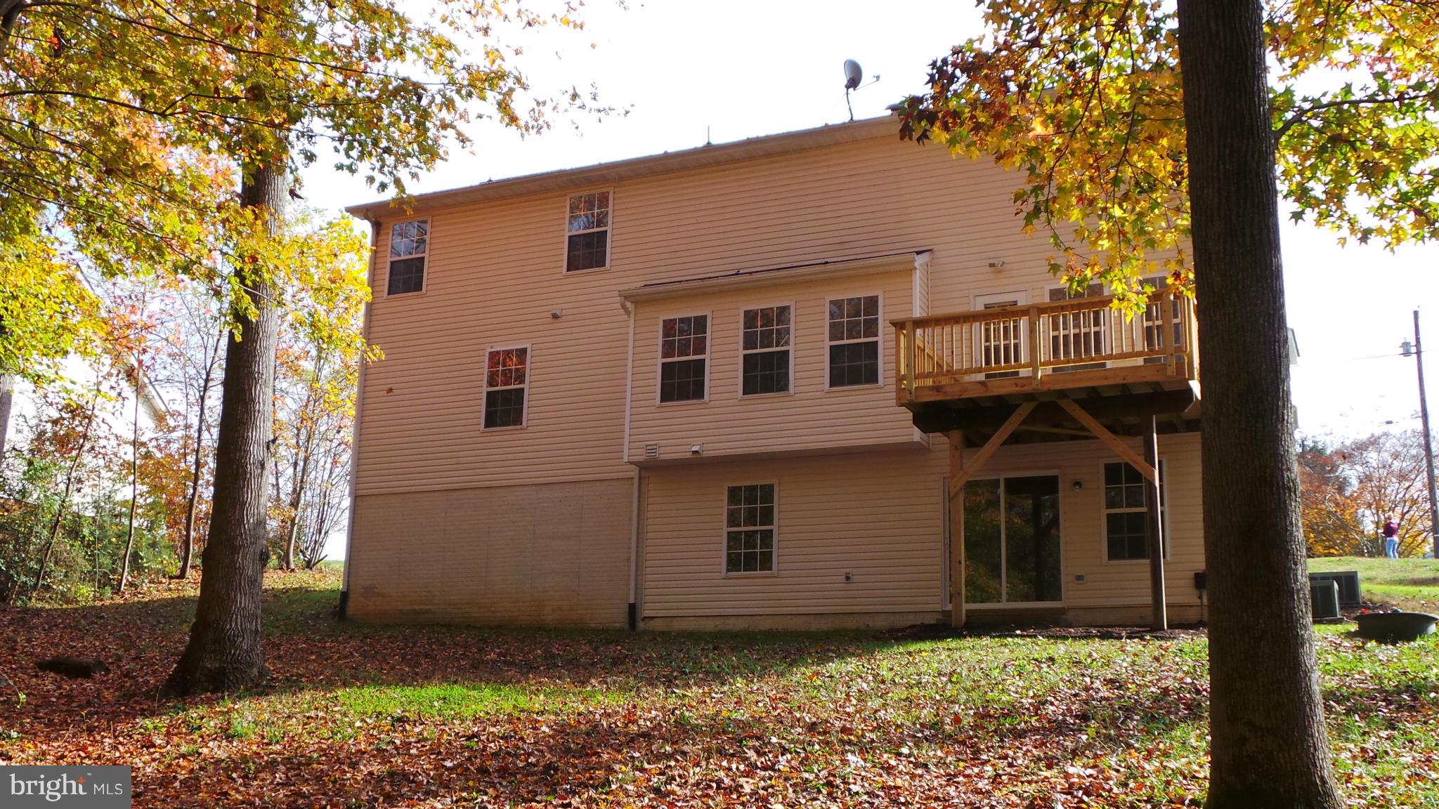 PRESIDENTIAL LAKES - Residential