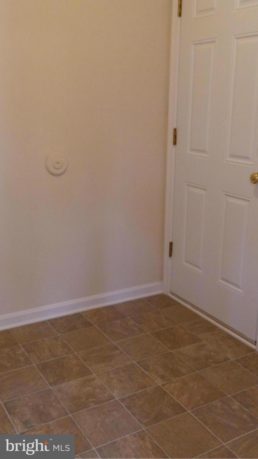 PRESIDENTIAL LAKES - Residential