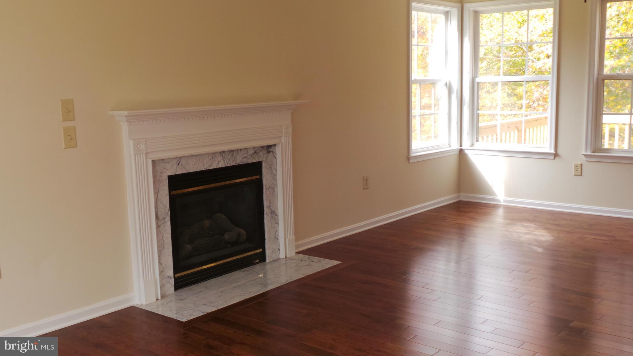 PRESIDENTIAL LAKES - Residential