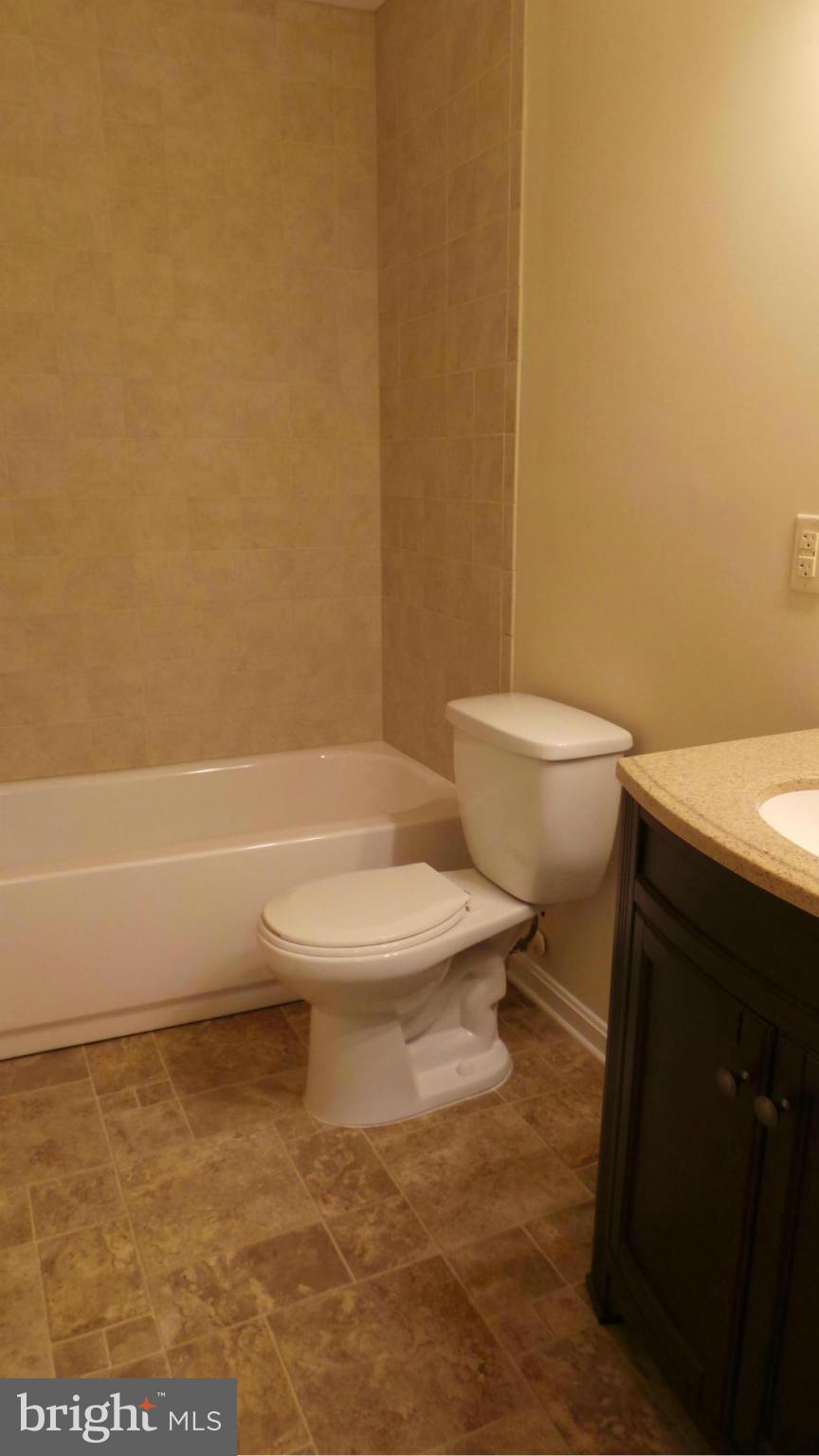 PRESIDENTIAL LAKES - Residential