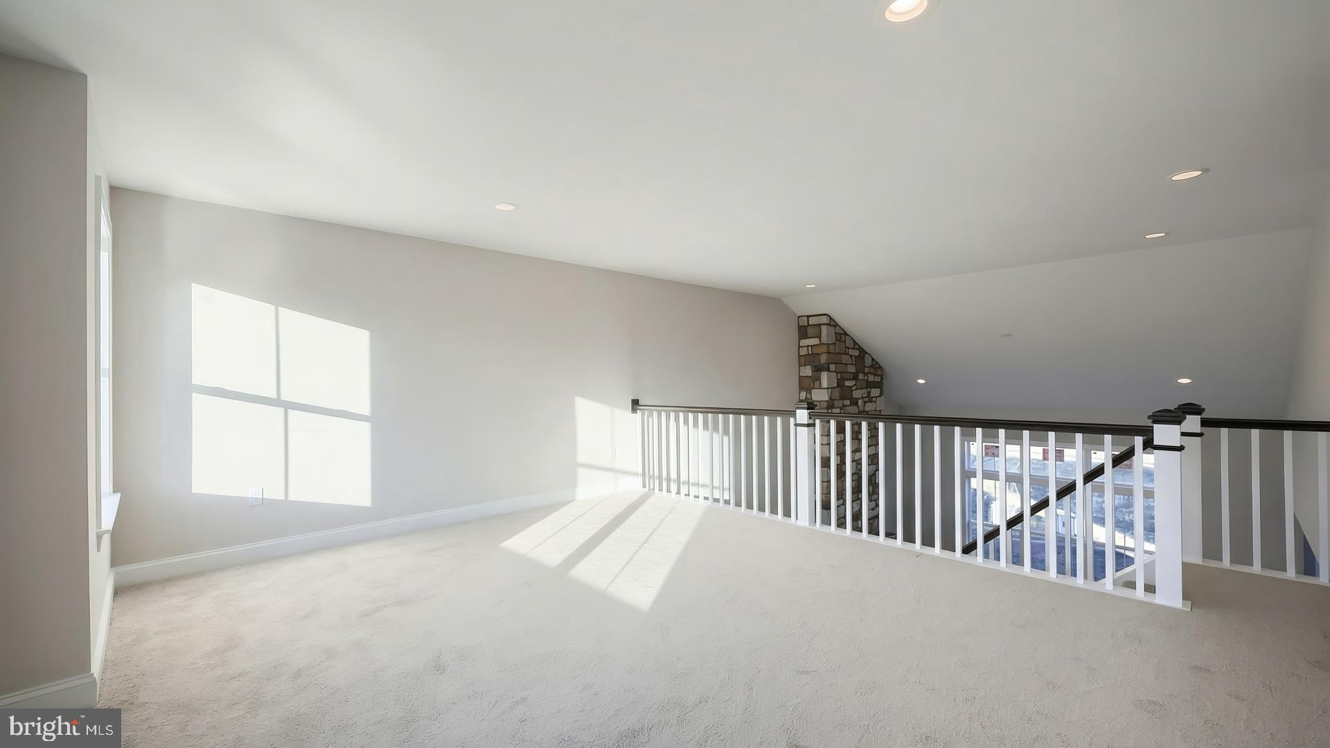 SOUTHGATE - Residential