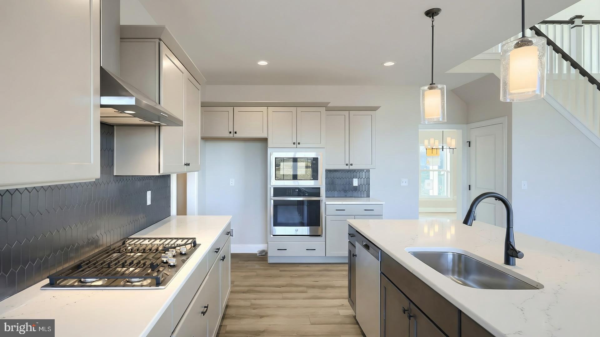 SOUTHGATE - Residential