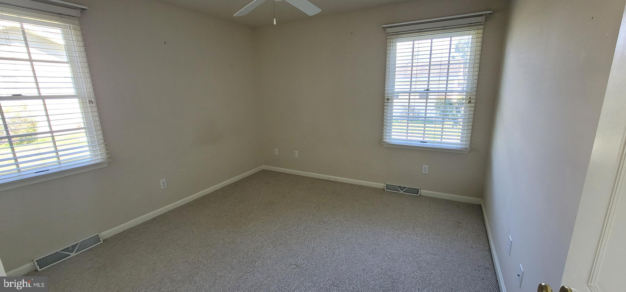 MILL POND ACRES (1) - Residential Lease