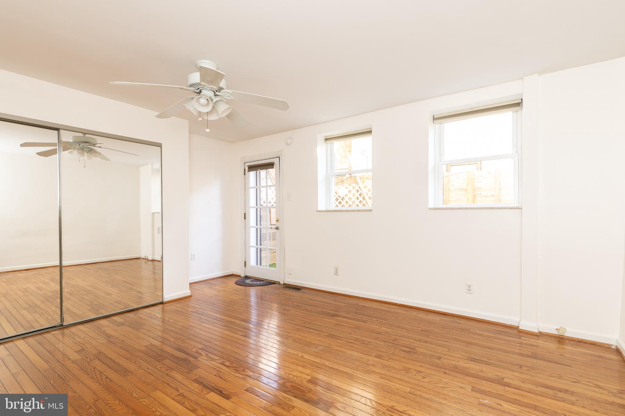 PASSYUNK SQUARE - Residential Income