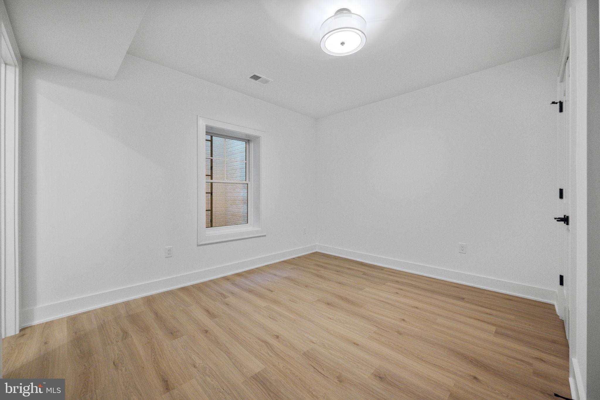 ROCK CREEK ESTATES - Residential