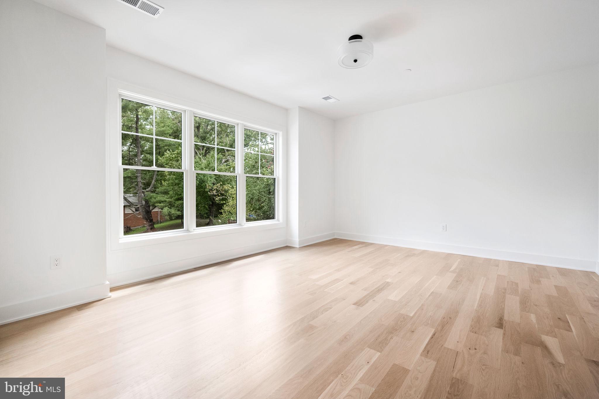 ROCK CREEK ESTATES - Residential