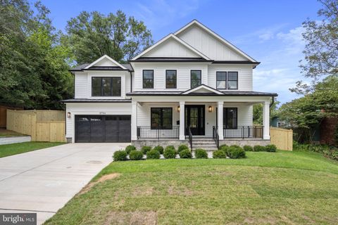 Photo of 8704 Susanna Lane, CHEVY CHASE, MD 20815 (MLS # MDMC2141188)