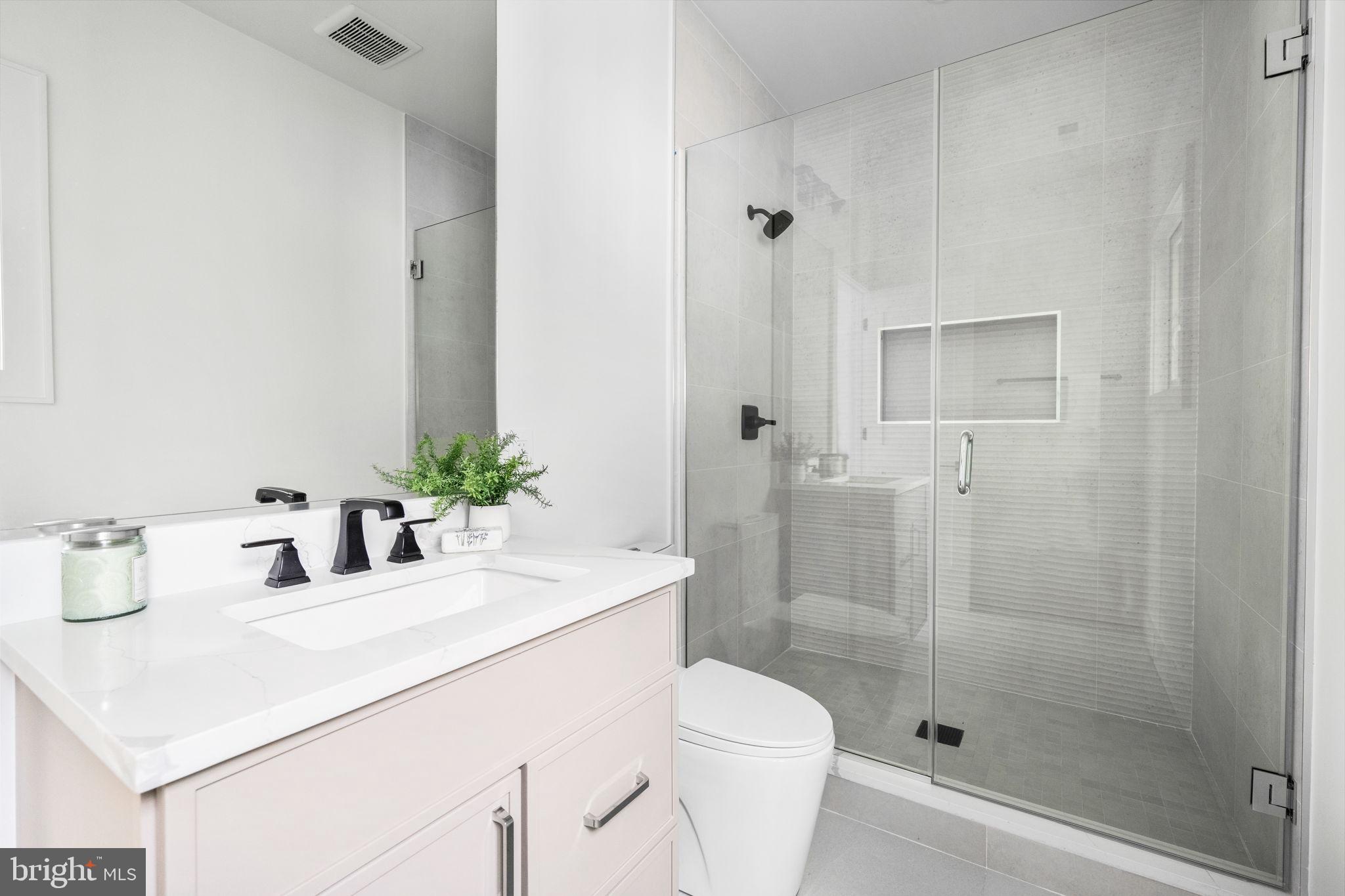 ROCK CREEK ESTATES - Residential