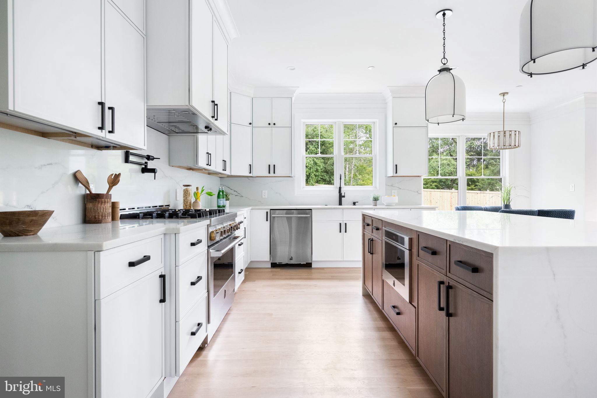 ROCK CREEK ESTATES - Residential