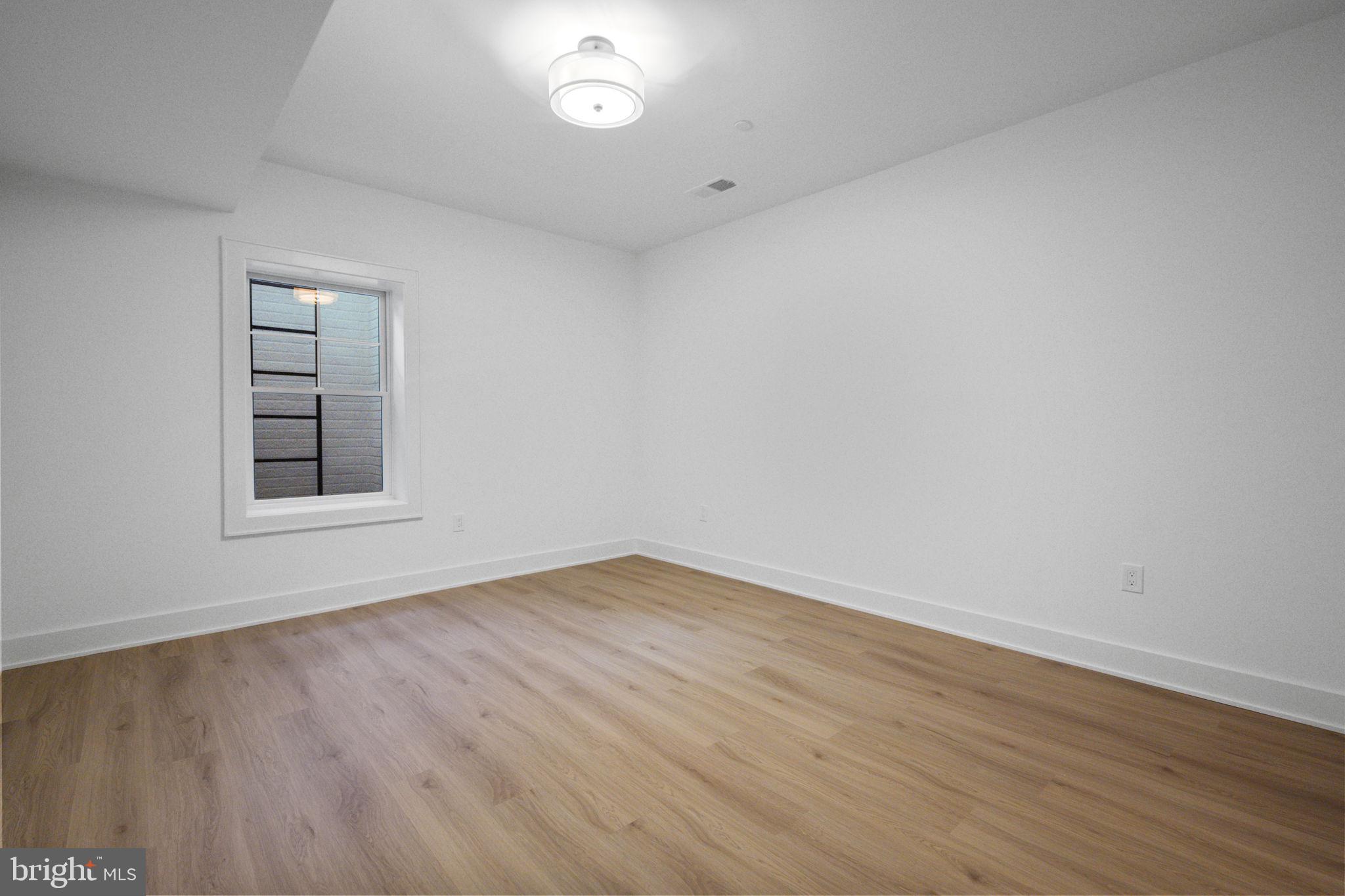 ROCK CREEK ESTATES - Residential