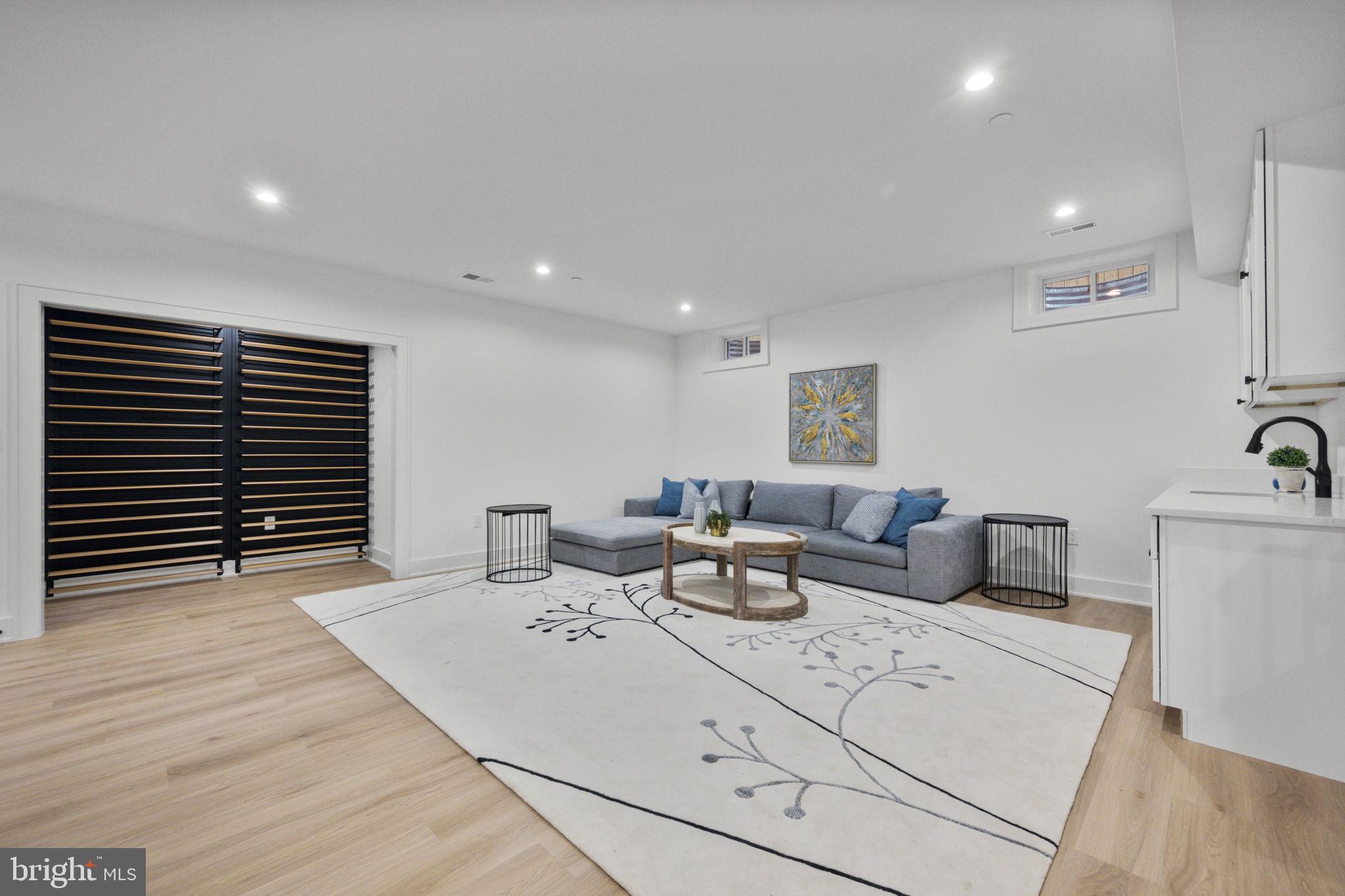 ROCK CREEK ESTATES - Residential