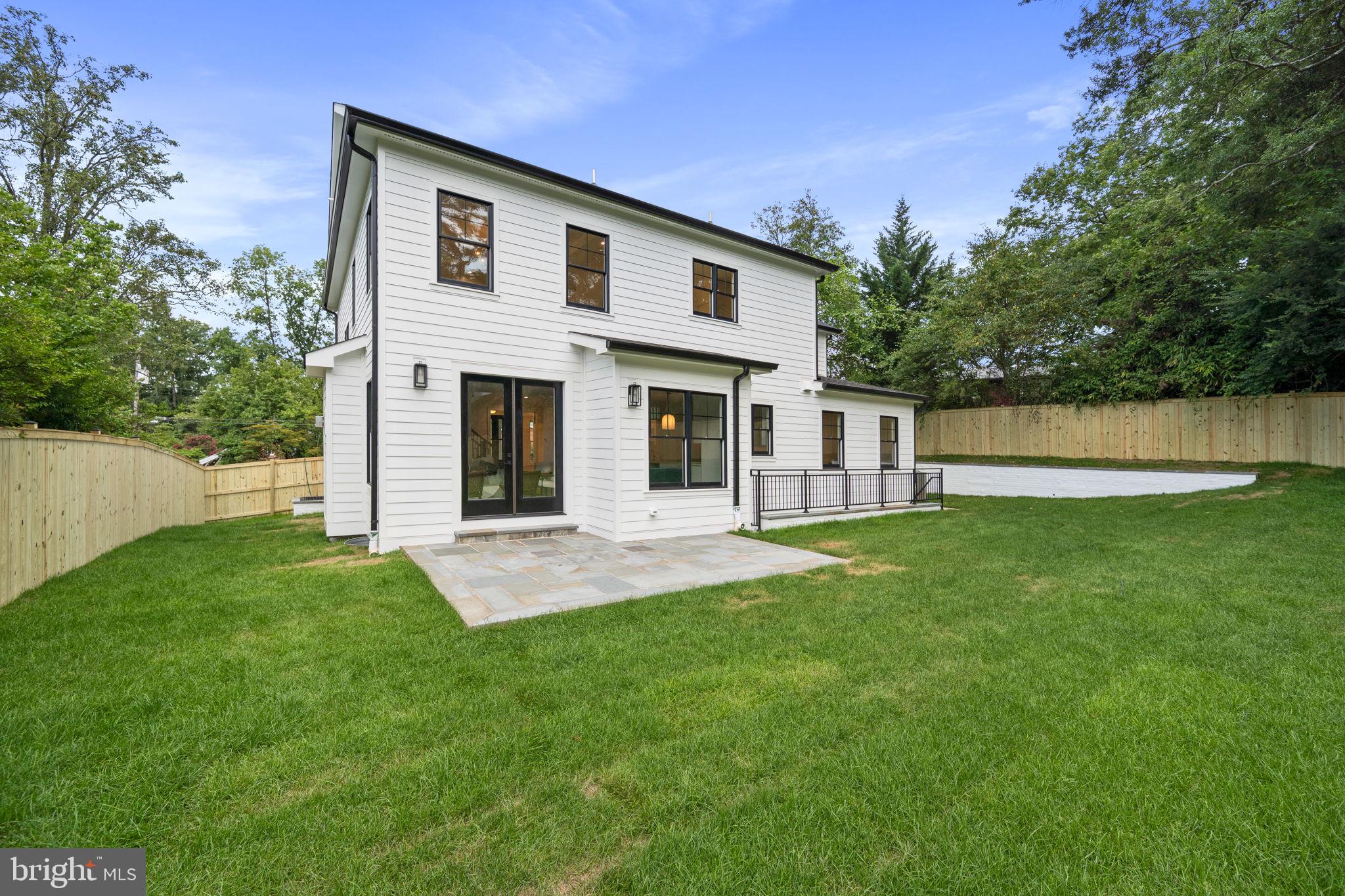 ROCK CREEK ESTATES - Residential