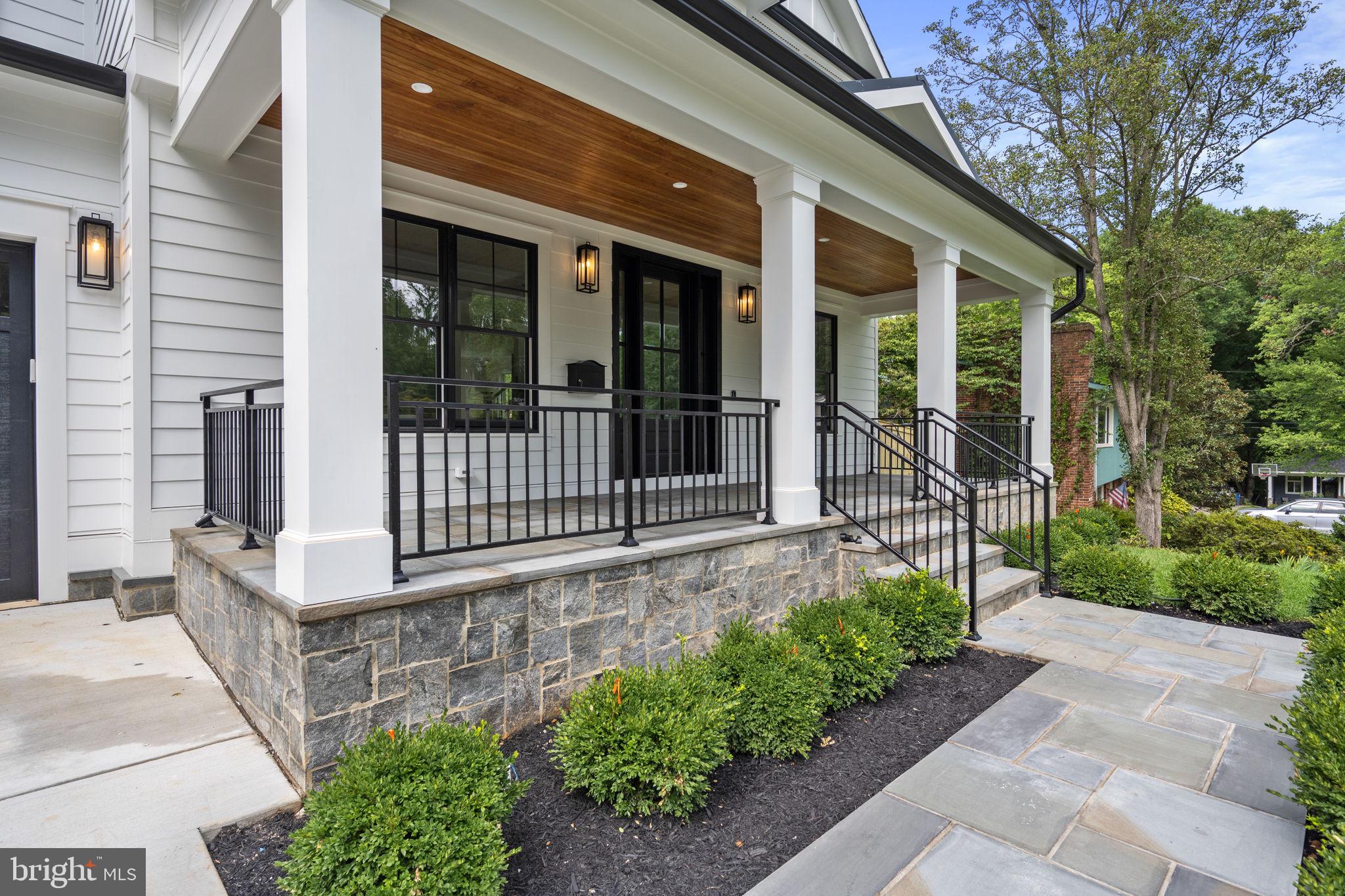 ROCK CREEK ESTATES - Residential