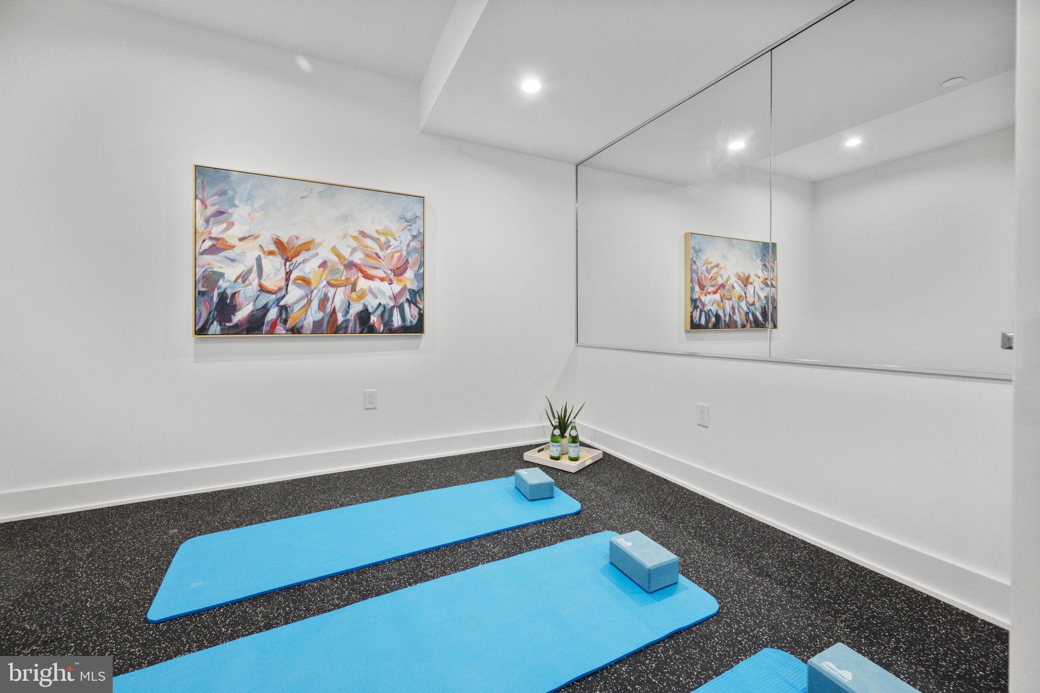 ROCK CREEK ESTATES - Residential