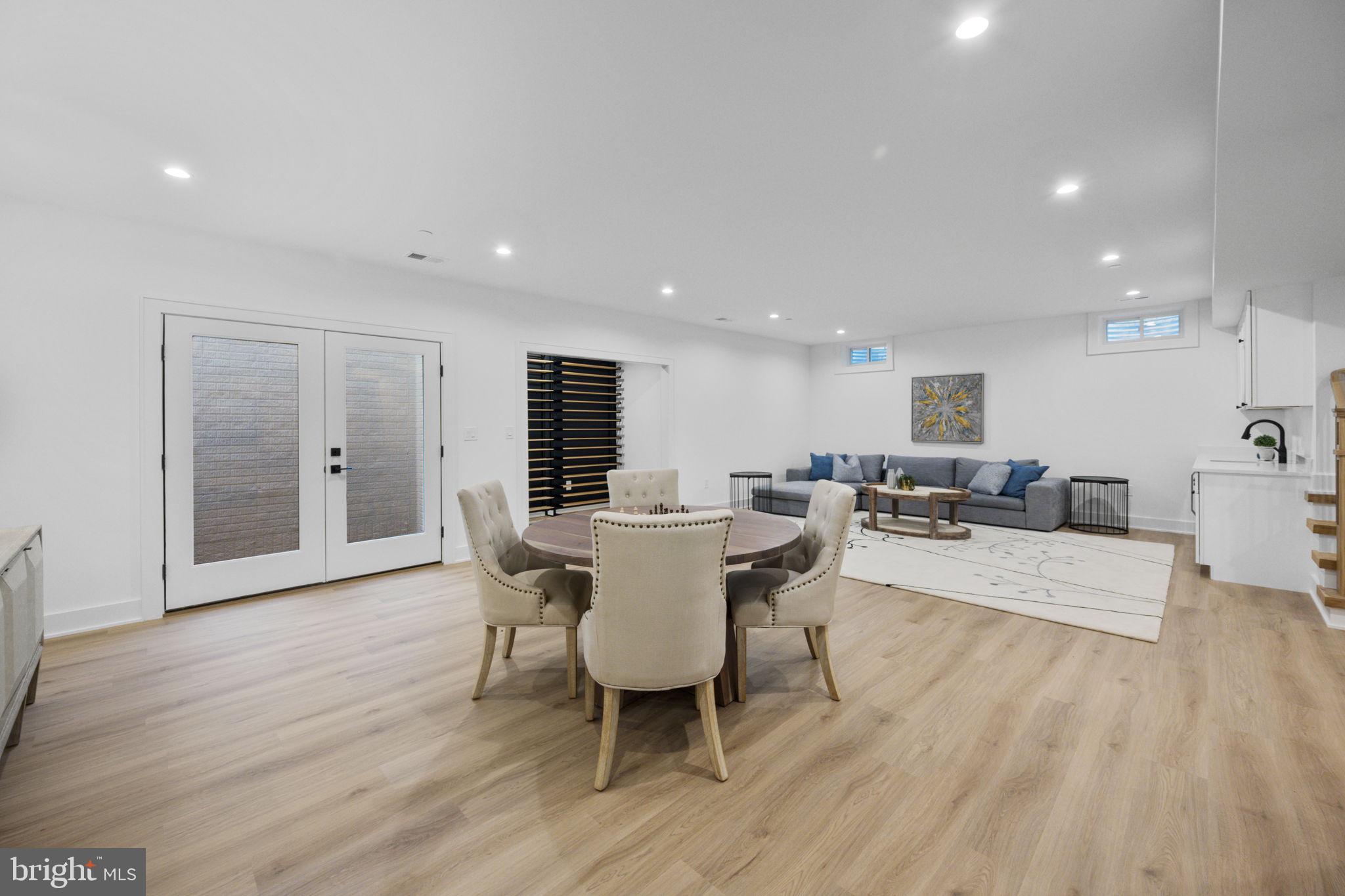 ROCK CREEK ESTATES - Residential