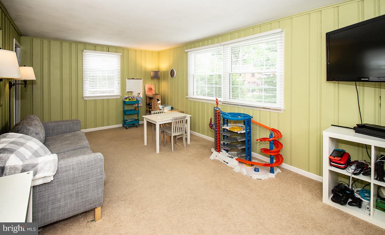 WHITEMARSH HILLS - Residential