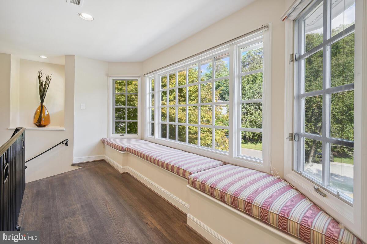 BURNING TREE VALLEY - Residential