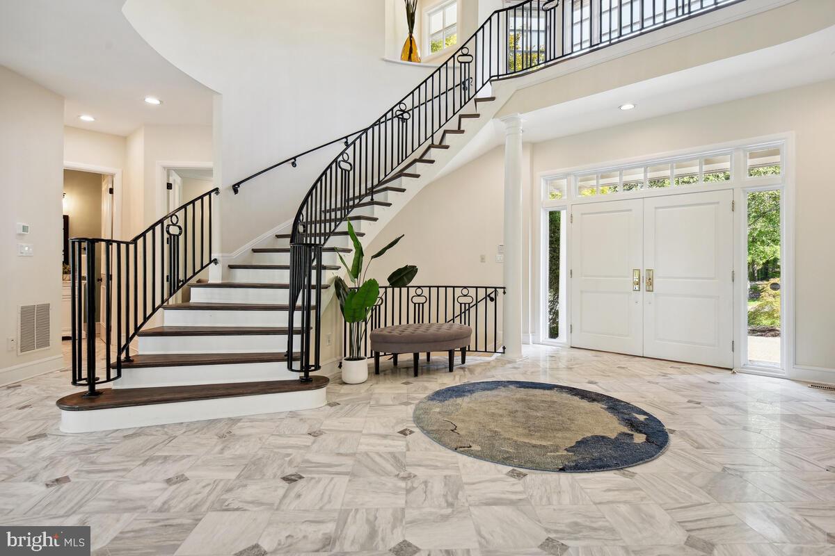 BURNING TREE VALLEY - Residential