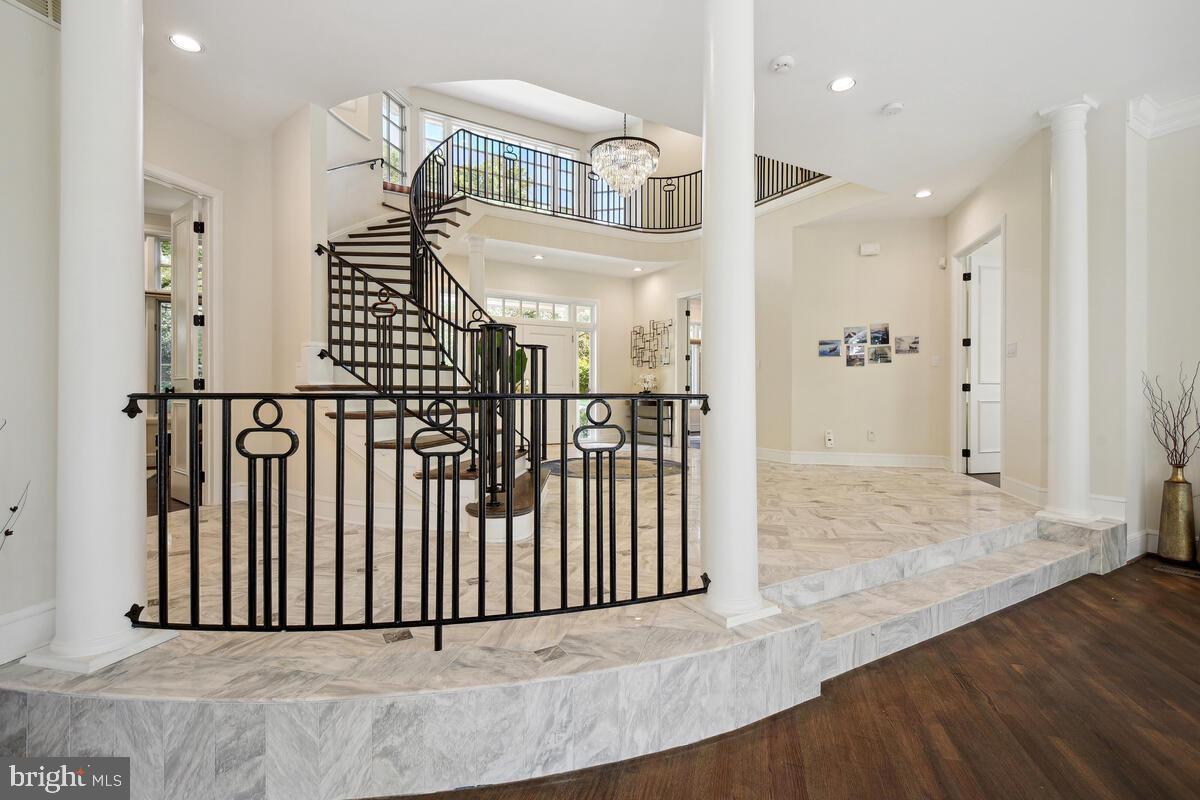 BURNING TREE VALLEY - Residential