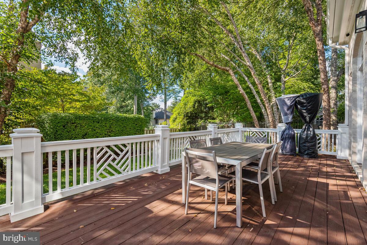 BURNING TREE VALLEY - Residential