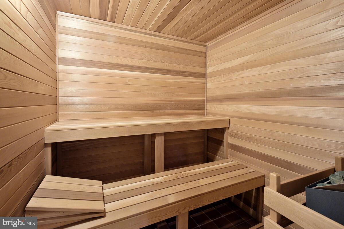 BURNING TREE VALLEY - Residential