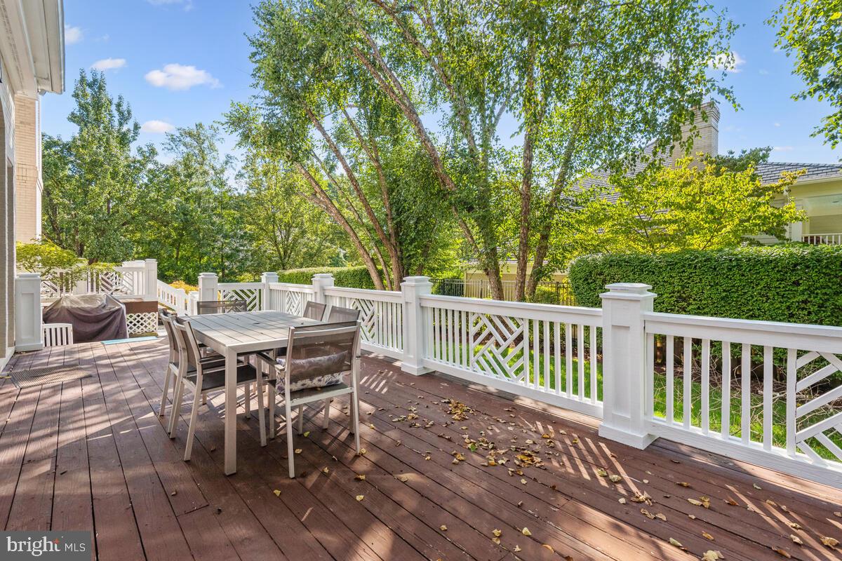 BURNING TREE VALLEY - Residential