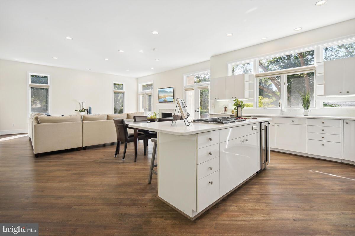 BURNING TREE VALLEY - Residential