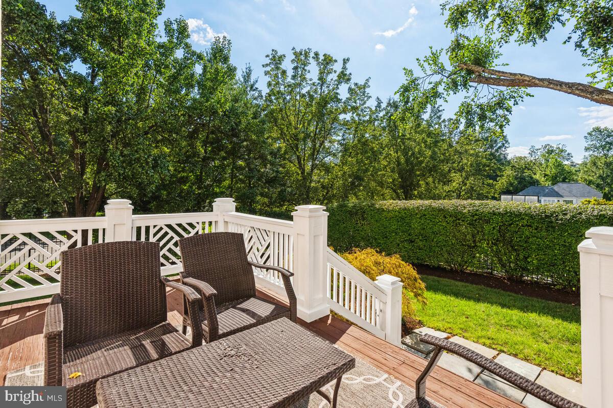 BURNING TREE VALLEY - Residential