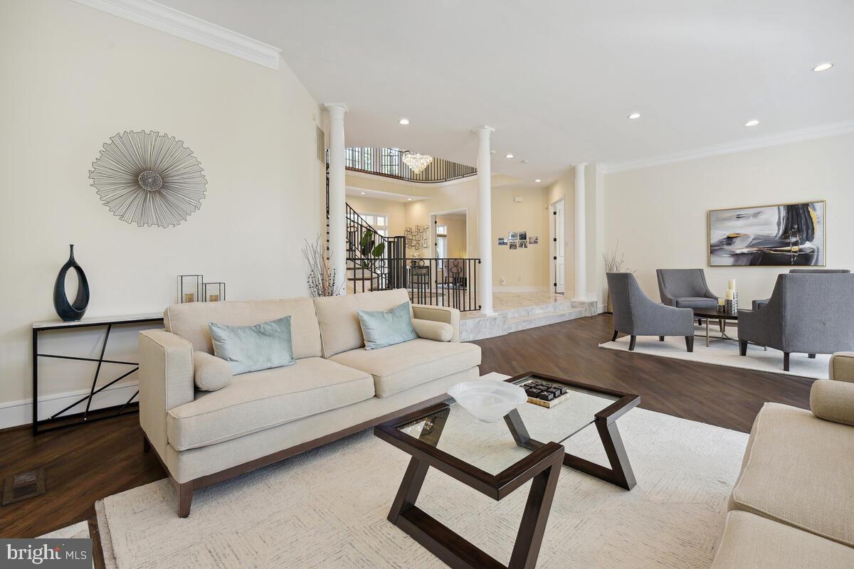 BURNING TREE VALLEY - Residential