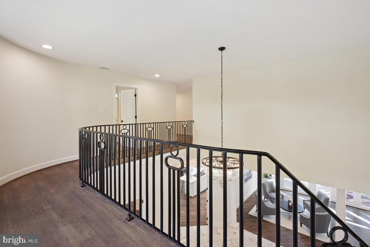 BURNING TREE VALLEY - Residential