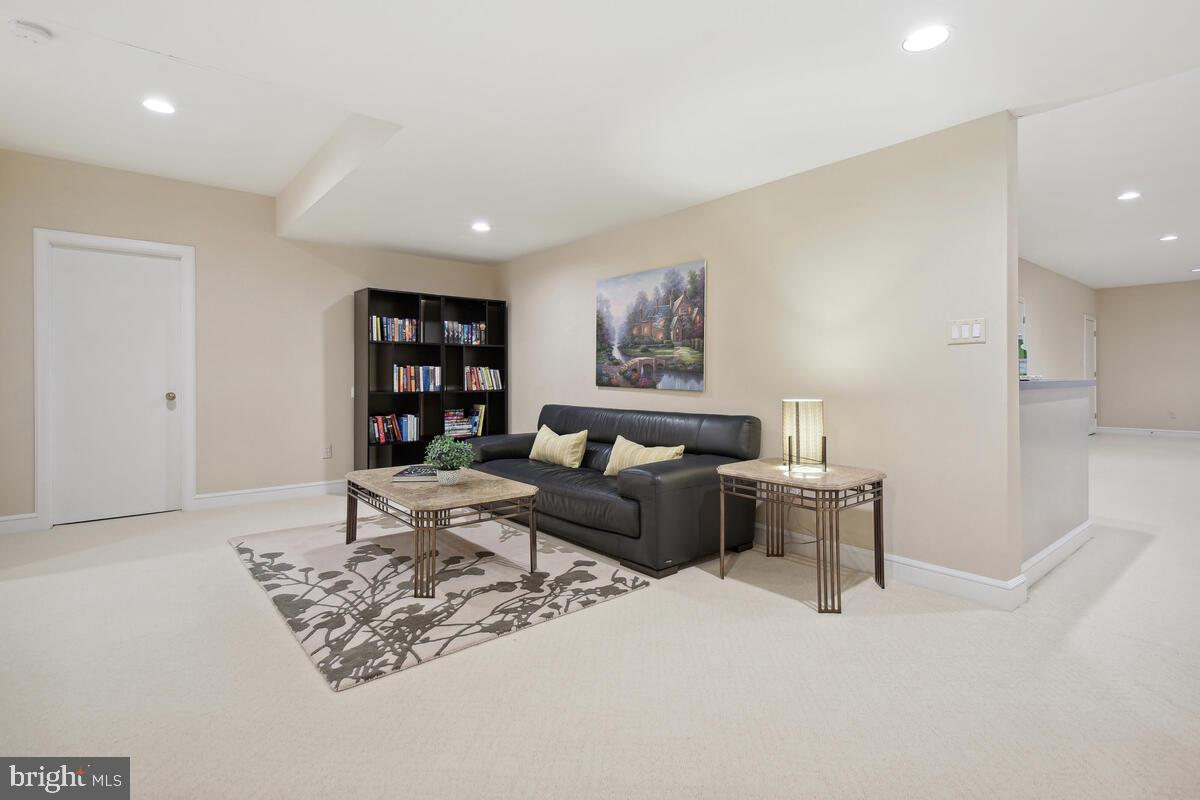 BURNING TREE VALLEY - Residential