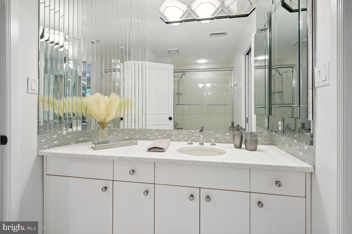 BURNING TREE VALLEY - Residential