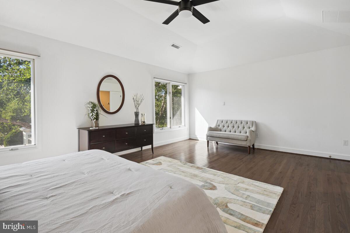 BURNING TREE VALLEY - Residential