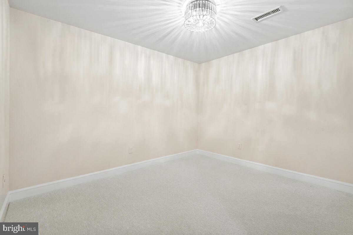 BURNING TREE VALLEY - Residential