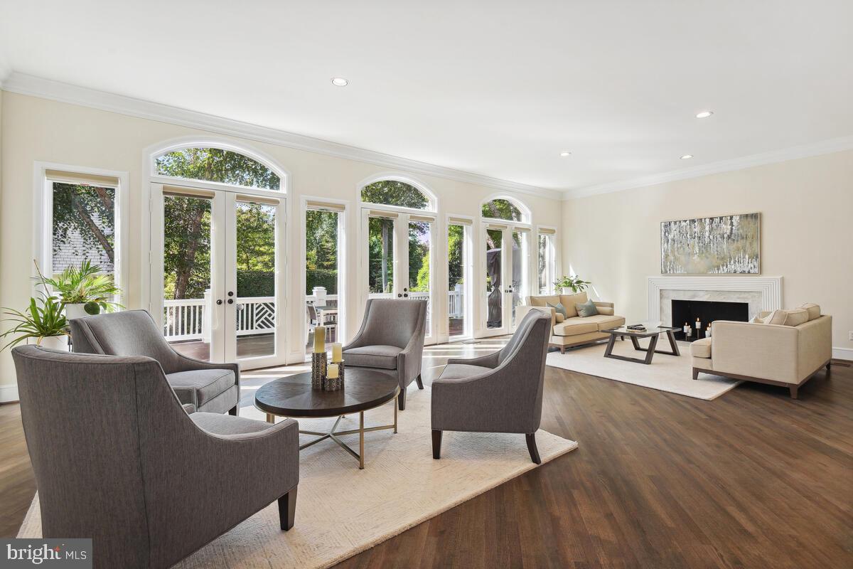 BURNING TREE VALLEY - Residential