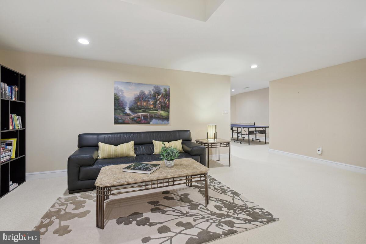 BURNING TREE VALLEY - Residential