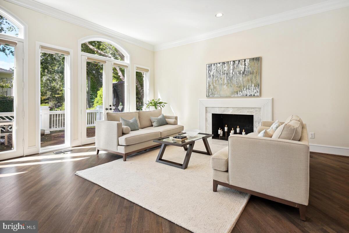 BURNING TREE VALLEY - Residential