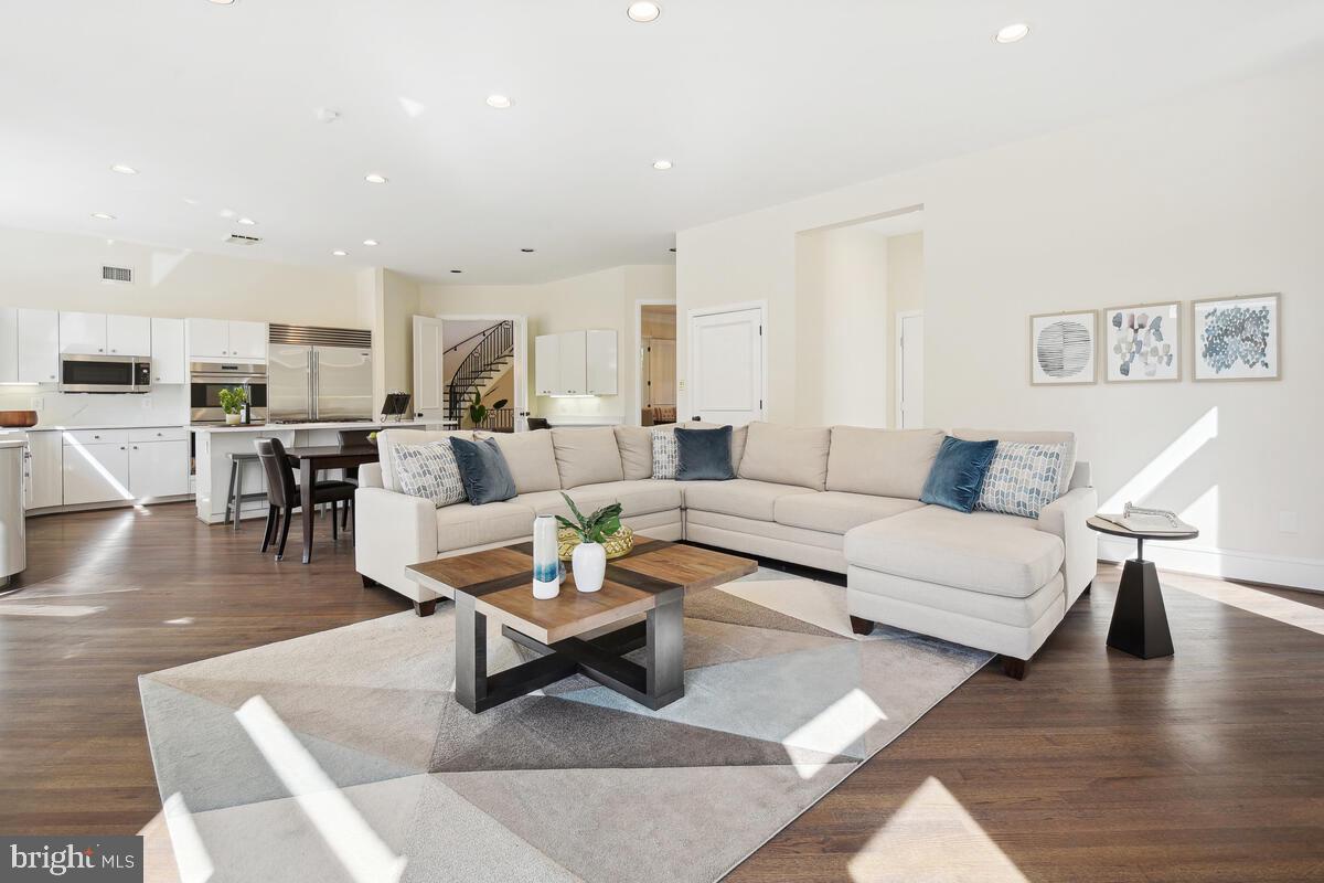 BURNING TREE VALLEY - Residential