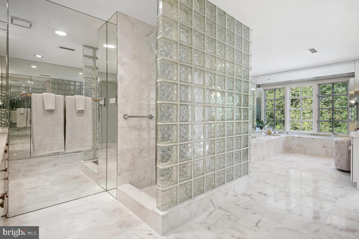 BURNING TREE VALLEY - Residential