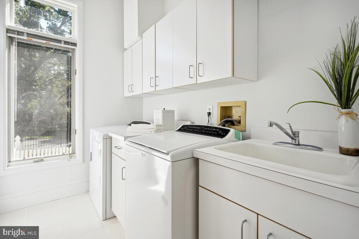 BURNING TREE VALLEY - Residential